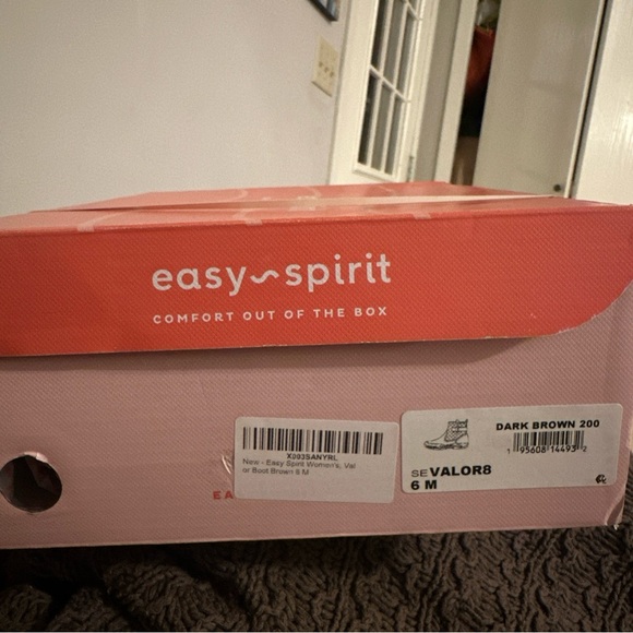 NIB Easy Spirit Womens Valor8 Fur Lined Ankle Boots Brown Size 6 & 10 waterproof - Picture 2 of 4